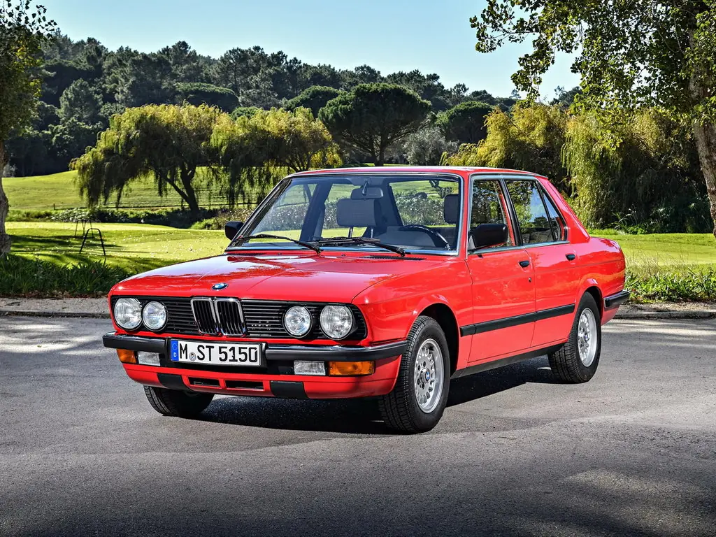 BMW 5-Series (E28) 2 поколение, седан (06.1981 - 12.1987)